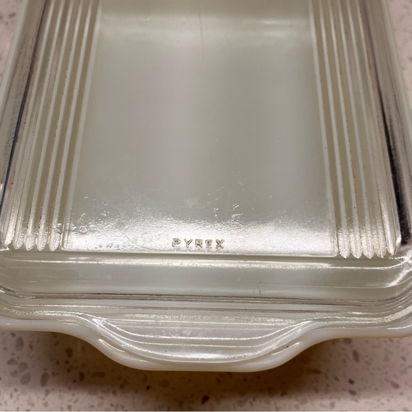✨Vintage Pyrex ✨Fridgie refrigerator dish with glass lid yellow - Picture 5 of 10
